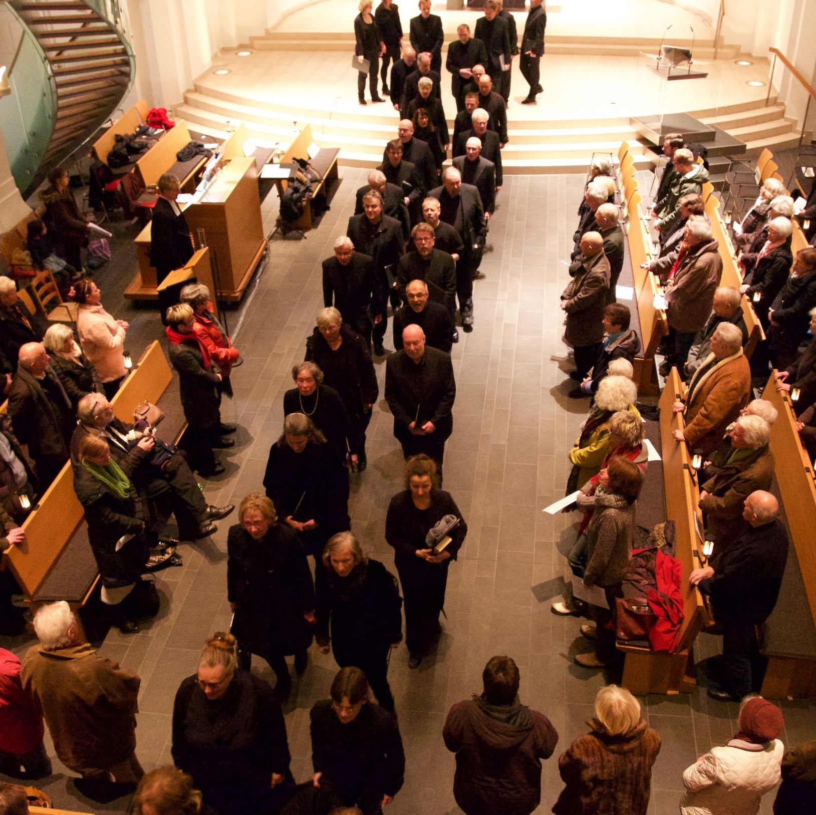 Johanneskirche Evensong Auszug des Chores; Foto: Dirk Fried Karnath