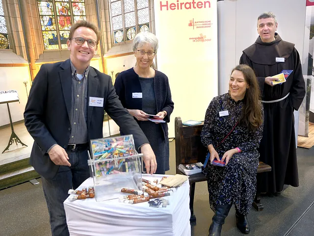 Die Evangelische Kirche in Düsseldorf auf der "Trau Dich"; Foto: evdus