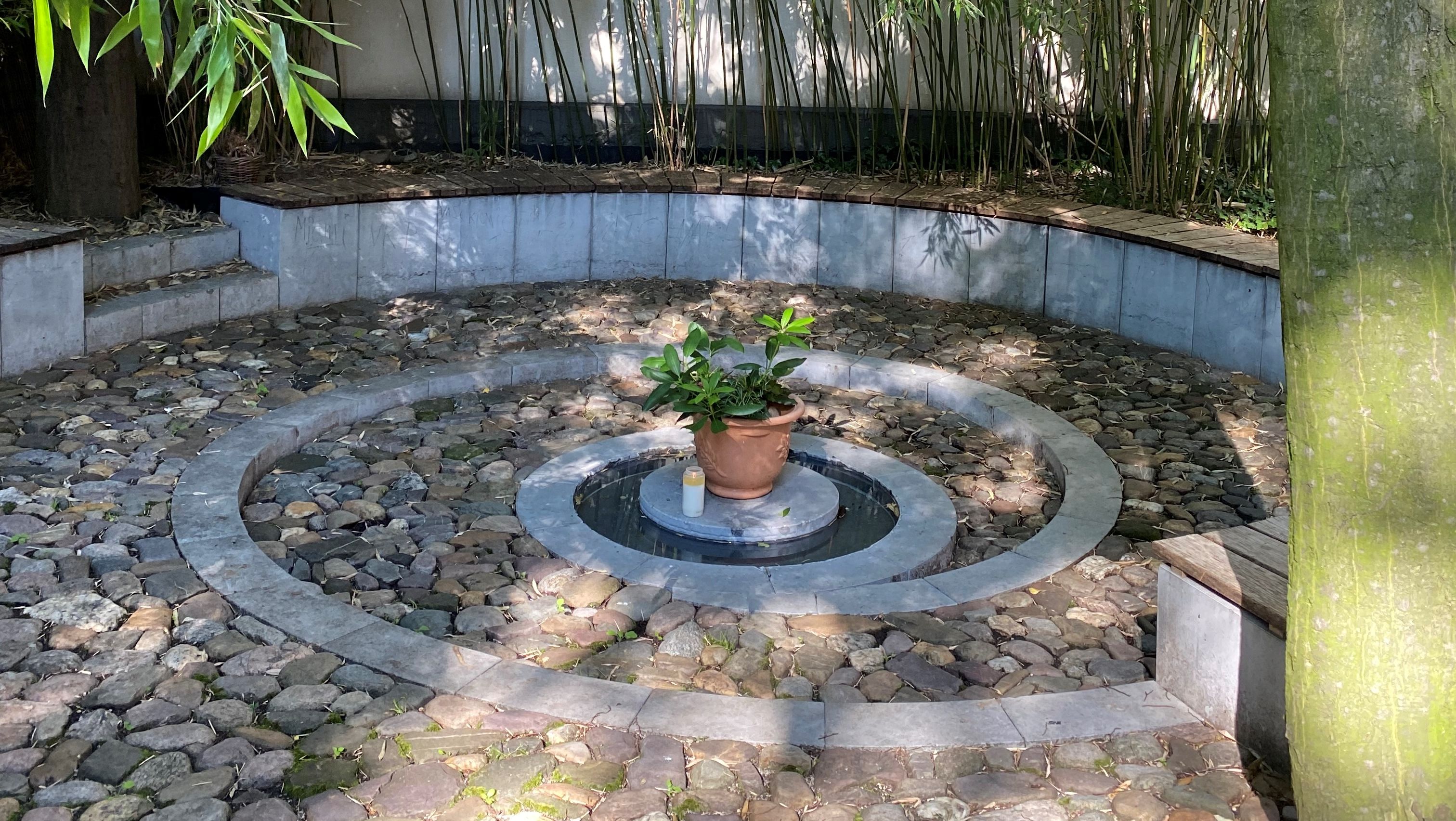 Trauerort in Düsseldorf; Foto: evdus