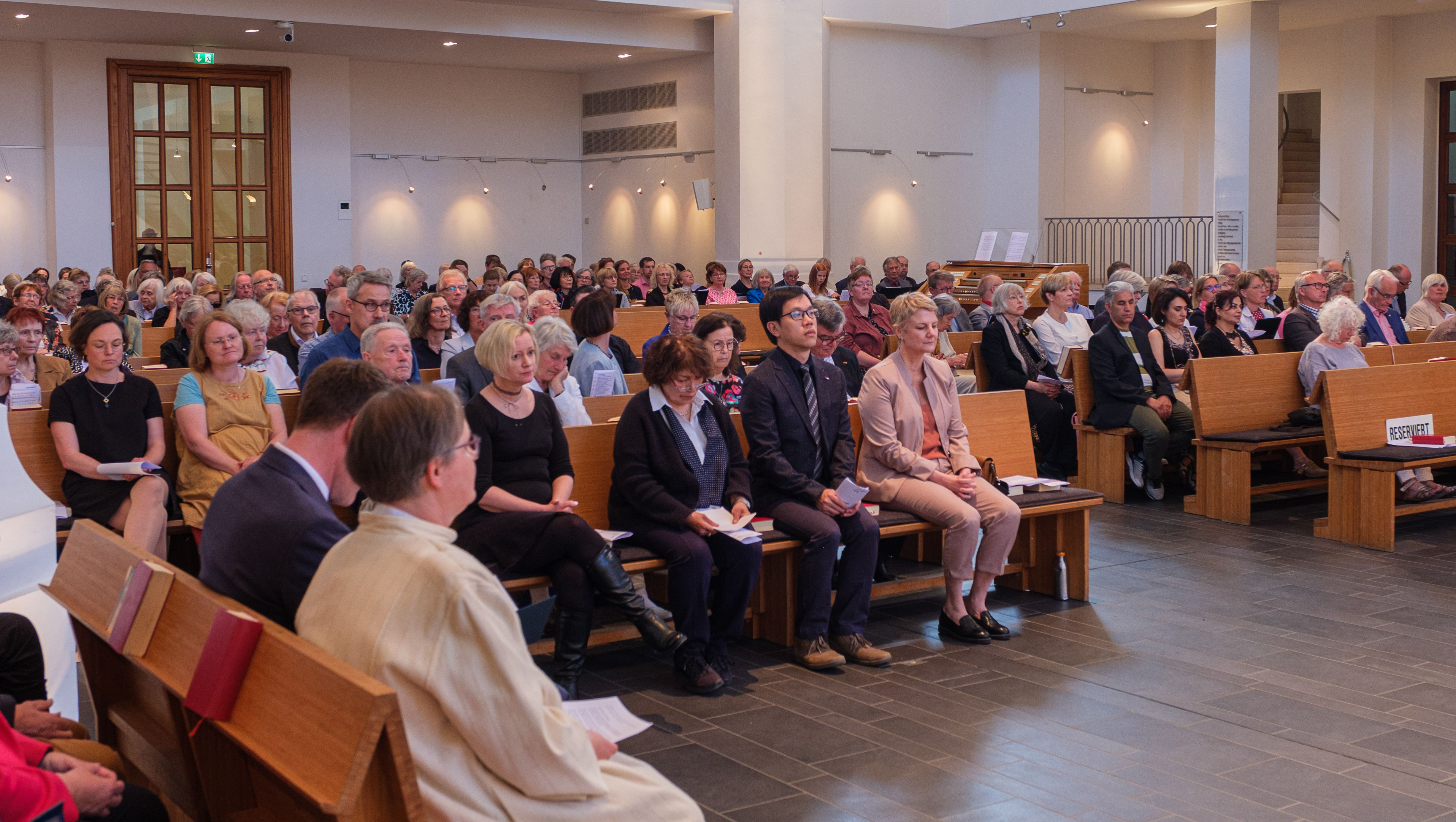 Gottesdienst am Sonntag; Foto: Uwe Schaffmeister