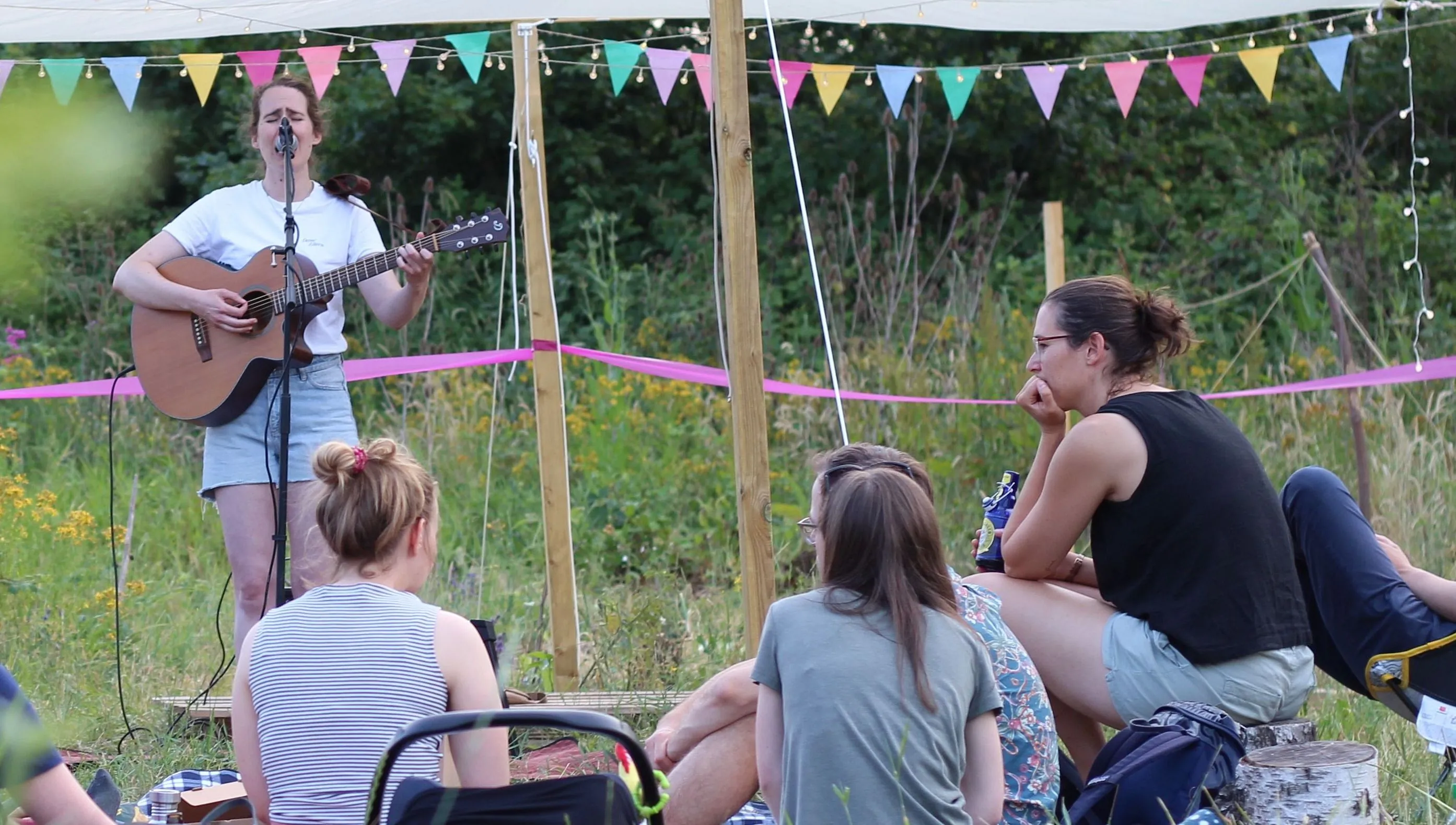 Junge Erwachsene, Foto: Mosaik