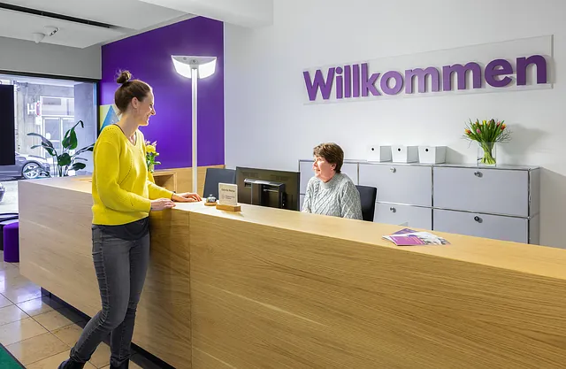 Willkommen im Haus der Kirche; Foto: Martina Chardin