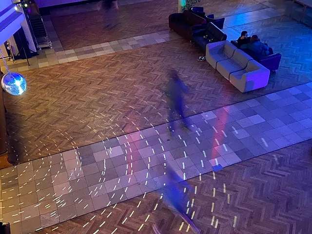 Rollerdisko in der Jugendkirche; Foto: evdus