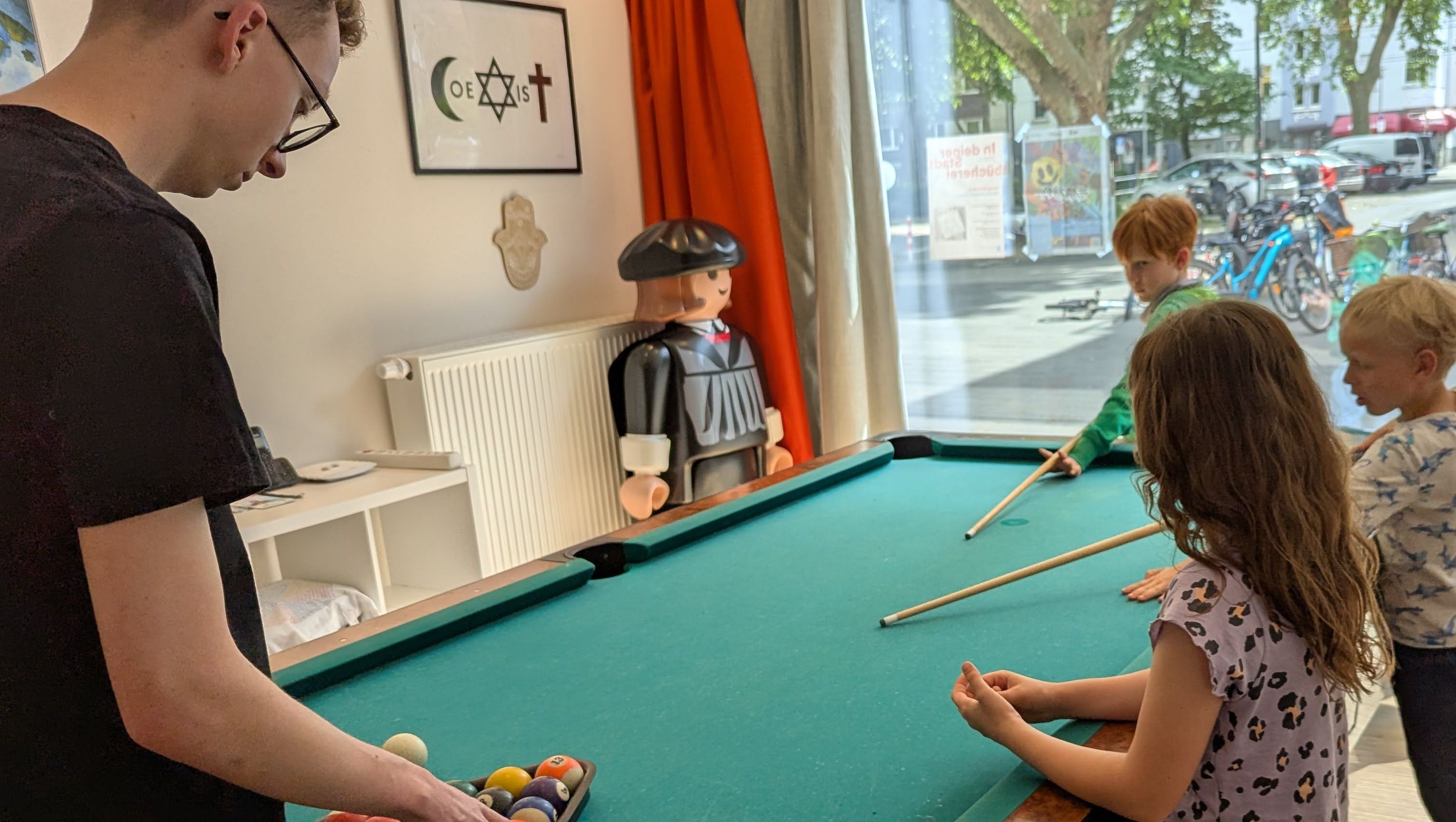 Willkommen bei der Evangelischen Jugendarbeit in Gerresheim; Foto: evdus