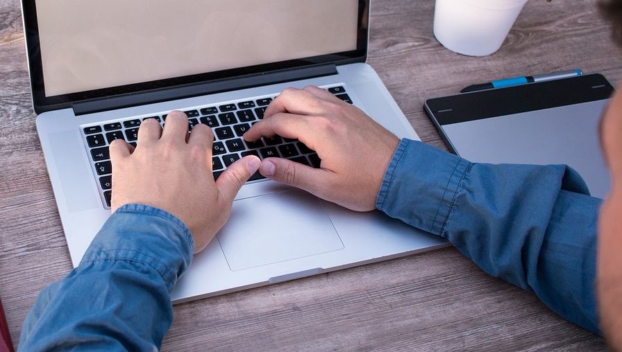 Mailberatung mit der Telefonseelsorge der Evangelischen Kirche Düsseldorf; Foto: Pixabay