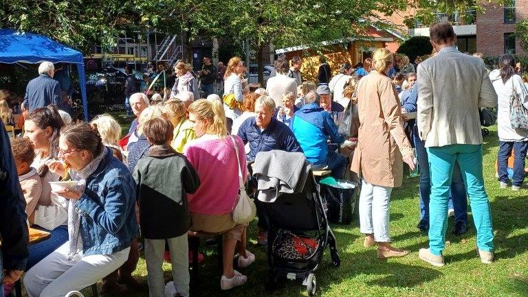 Evangelische Auferstehungskirche in Oberkassel; Foto: evdus