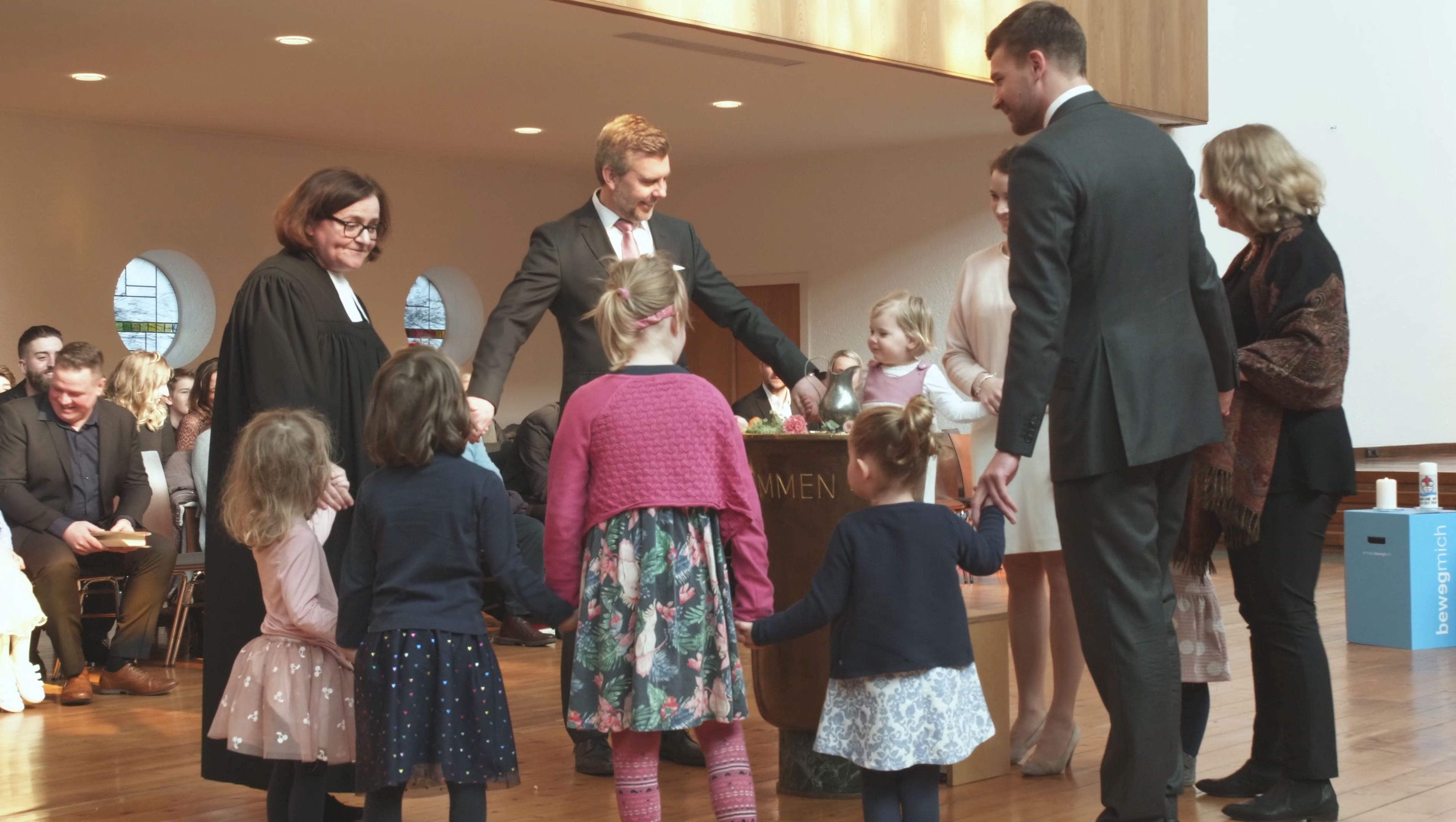 Taufe in der Matthäikirche, Foto: Lars Schütt